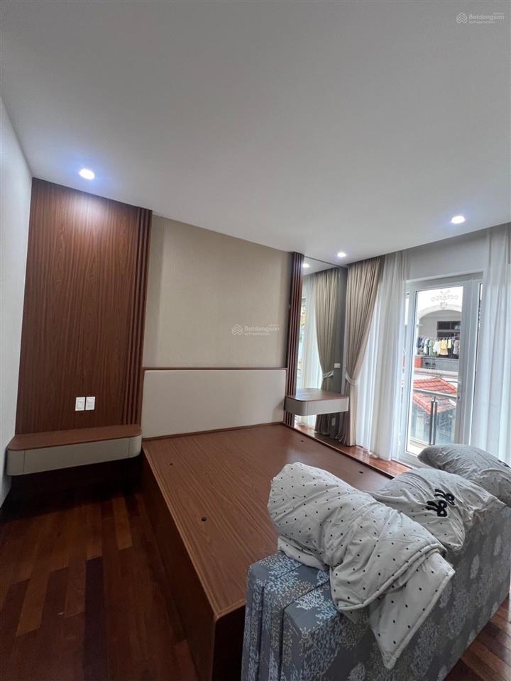 Bán nhà khu phân lô đẹp phố lạc trung, 68m² 5 tầng, ô tô tránh, giá tốt trong khu vực
