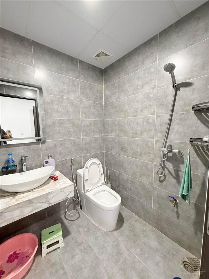 Cần bán nhà phân lô phố tam trinh gần minh khai timecity, 65m2 7 tầng thang máy, ô tô tránh