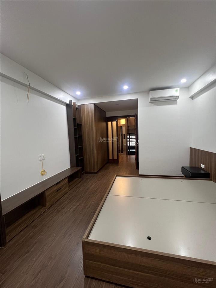 Bán nhà phân lô phố lê thanh nghị, ô tô tránh, gần phố, dt 70m2, 5 tầng, giá 26 tỷ