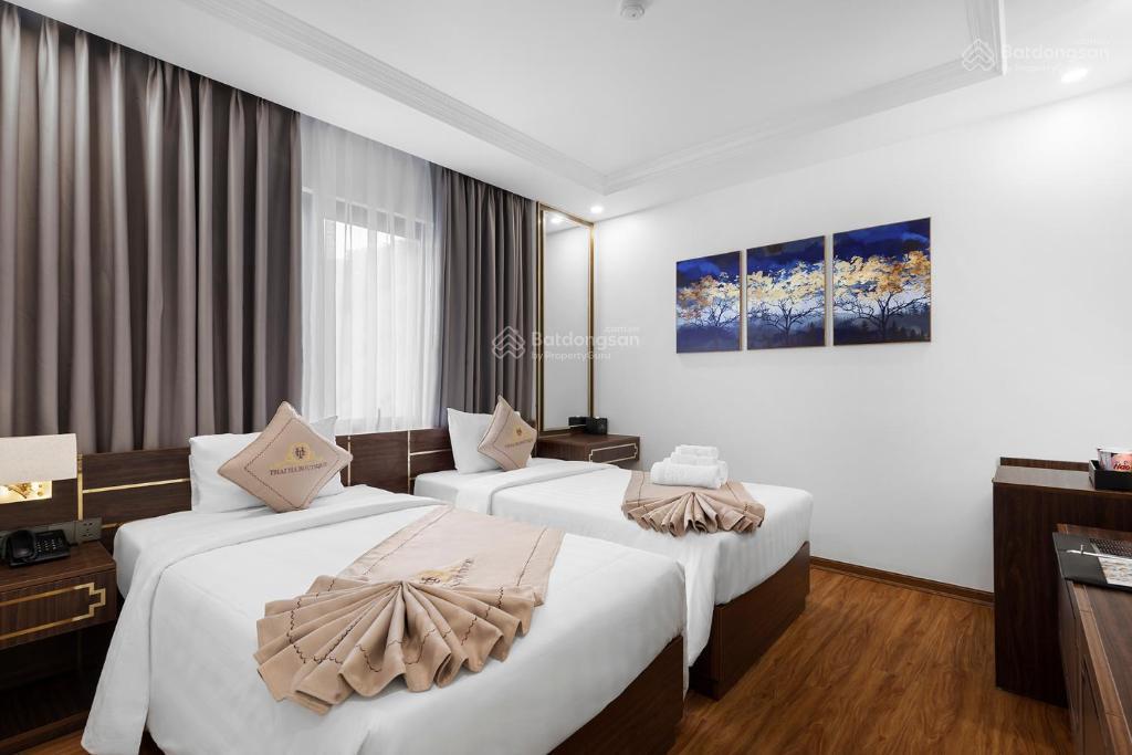 Bán khách sạn mặt phố mai hắc đế, 100m2 9 tầng thang máy, có hầm, 24 phòng