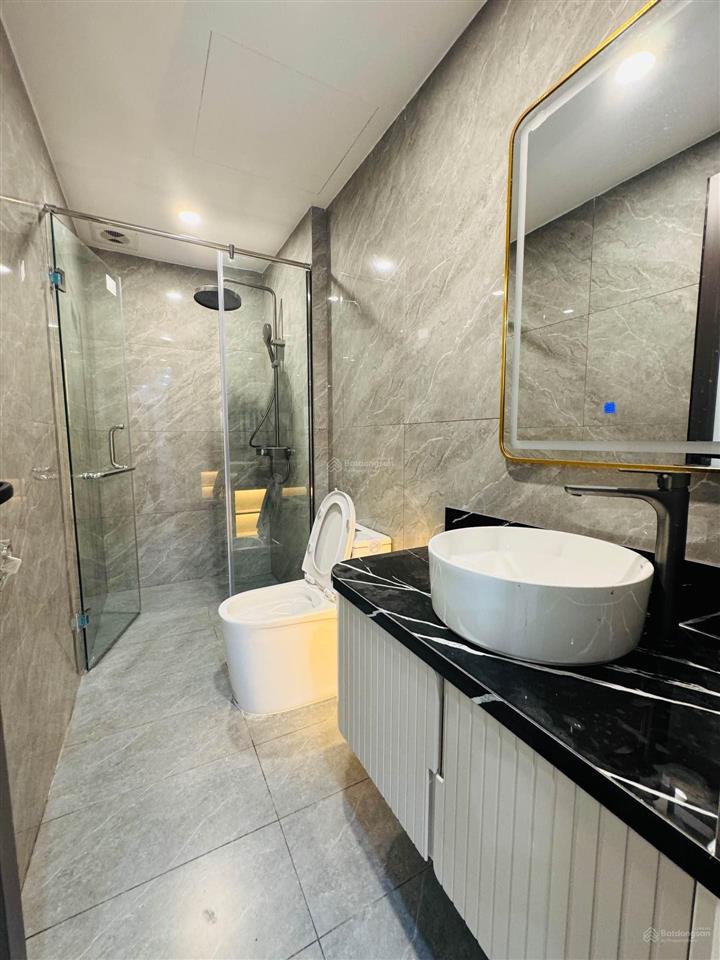 Chính chủ cần bán nhà liền kề phố tân mai, 90m2, 6 tầng thang máy, ô tô tránh, vị trí đẹp