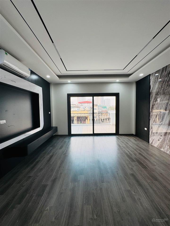 Chính chủ cần bán nhà liền kề phố tân mai, 90m2, 6 tầng thang máy, ô tô tránh, vị trí đẹp