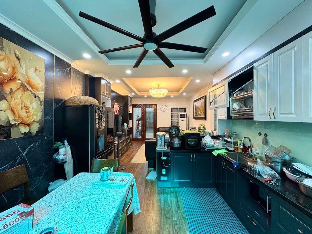 Cần bán nhà lê trọng tấn thanh xuân, 55m2 6 tầng, phân lô ô tô tránh, vị trí trung tâm thủ đô