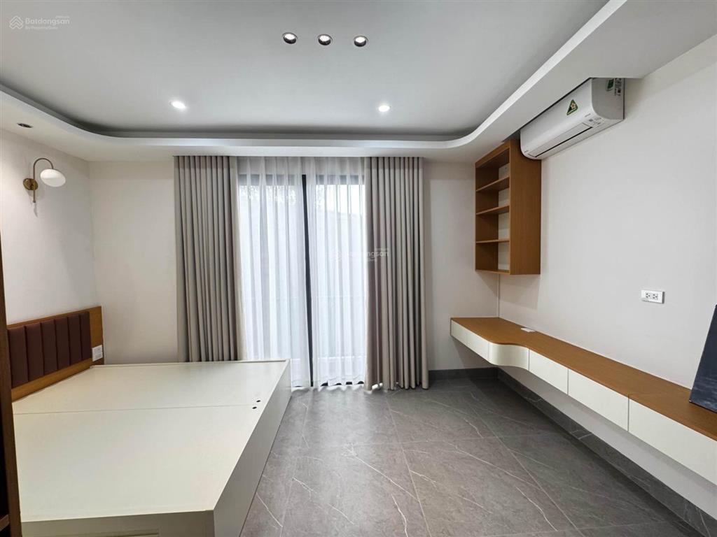 Chuyển nhượng căn nhà phân lô ô tô tránh nhau phố trương định, dt 85m2 6 tầng thang máy, giá 21 tỷ