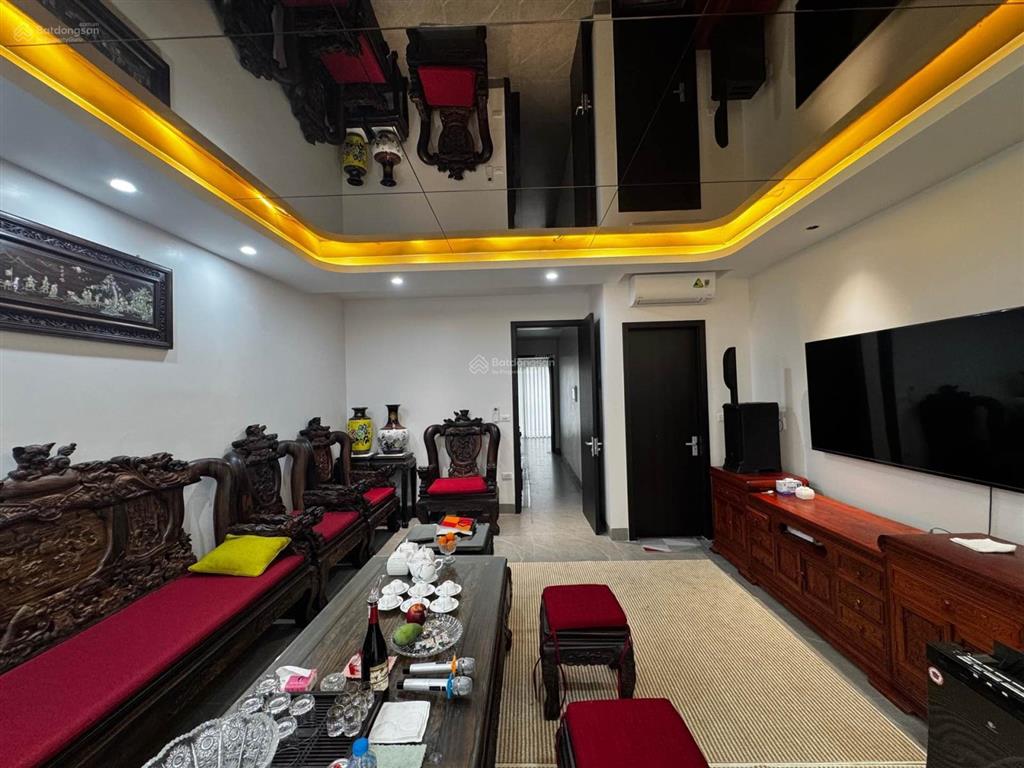 Chuyển nhượng căn nhà phân lô ô tô tránh nhau phố trương định, dt 85m2 6 tầng thang máy, giá 21 tỷ