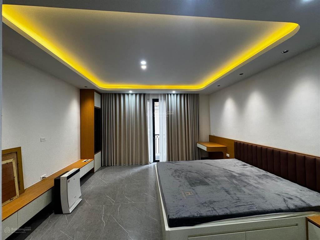 Chuyển nhượng căn nhà phân lô ô tô tránh nhau phố trương định, dt 85m2 6 tầng thang máy, giá 21 tỷ