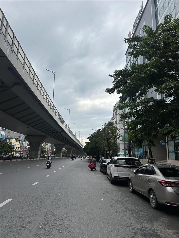 Bán nhà mặt phố minh khai, dt 250m2  ngang 8m, vị trí đẹp vỉa hè rộng