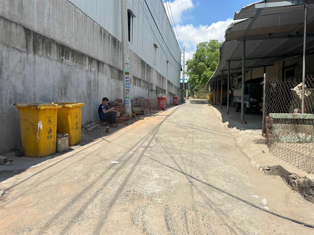 Chính chủ ngộp nh giảm 3 tỷ bán gấp 1433m2 giá chỉ 7tr8/m2 đất trung tâm tp tân uyên bình dương