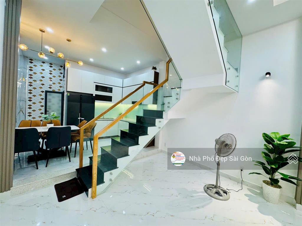 Bán siêu phẩm mặt tiền hẻm kd tốt đường âu cơ p14 tân bình. dt 4x15 đúc 2 lầu mới tinh nội thất đủ
