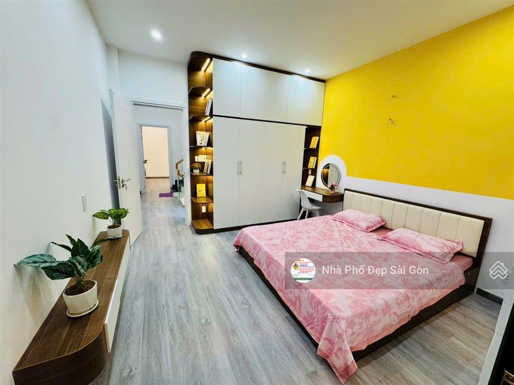 Bán siêu phẩm mặt tiền hẻm kd tốt đường âu cơ p14 tân bình. dt 4x15 đúc 2 lầu mới tinh nội thất đủ