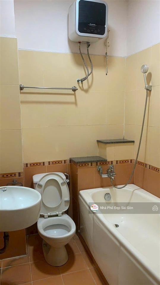 Bán gấp nhà hxh nguyễn hồng đào  p14  tân bình. dt 3x14m  đúc 2 lầu  3pn  3wc 7,3 tỷ