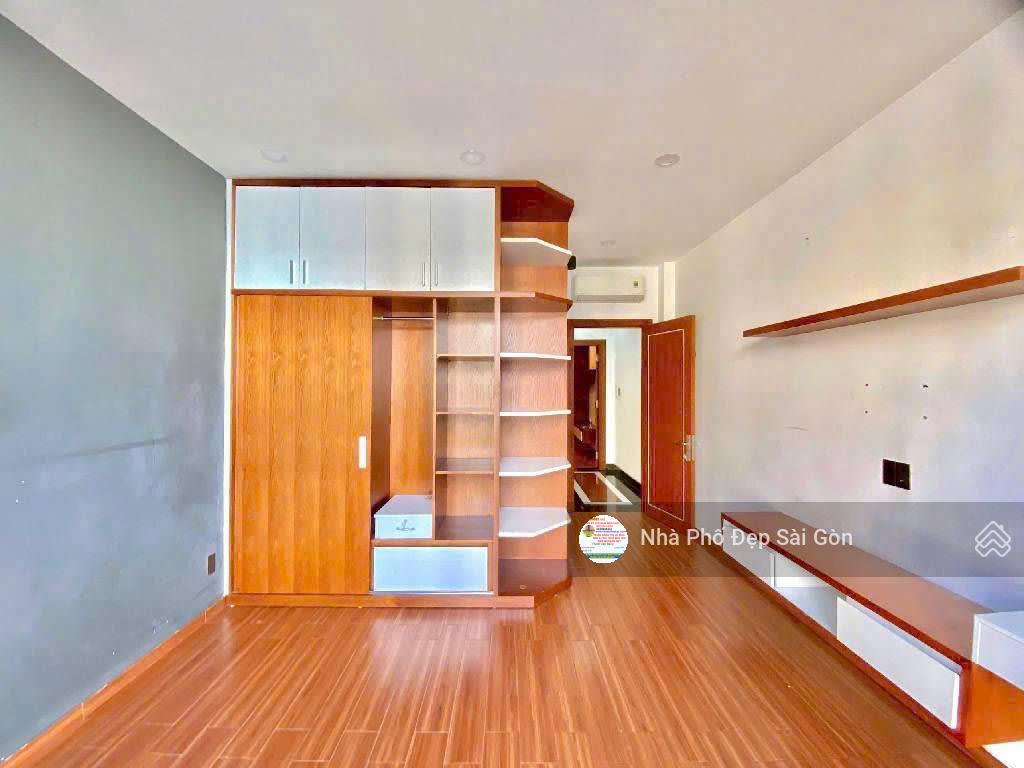 Giảm 1 tỷ bán nhanh, bán gấp nhà hxh 8m tân hươngtân phú.dt 4x14m đúc 3 lầu nhà còn mới chỉ 9.5 tỷ