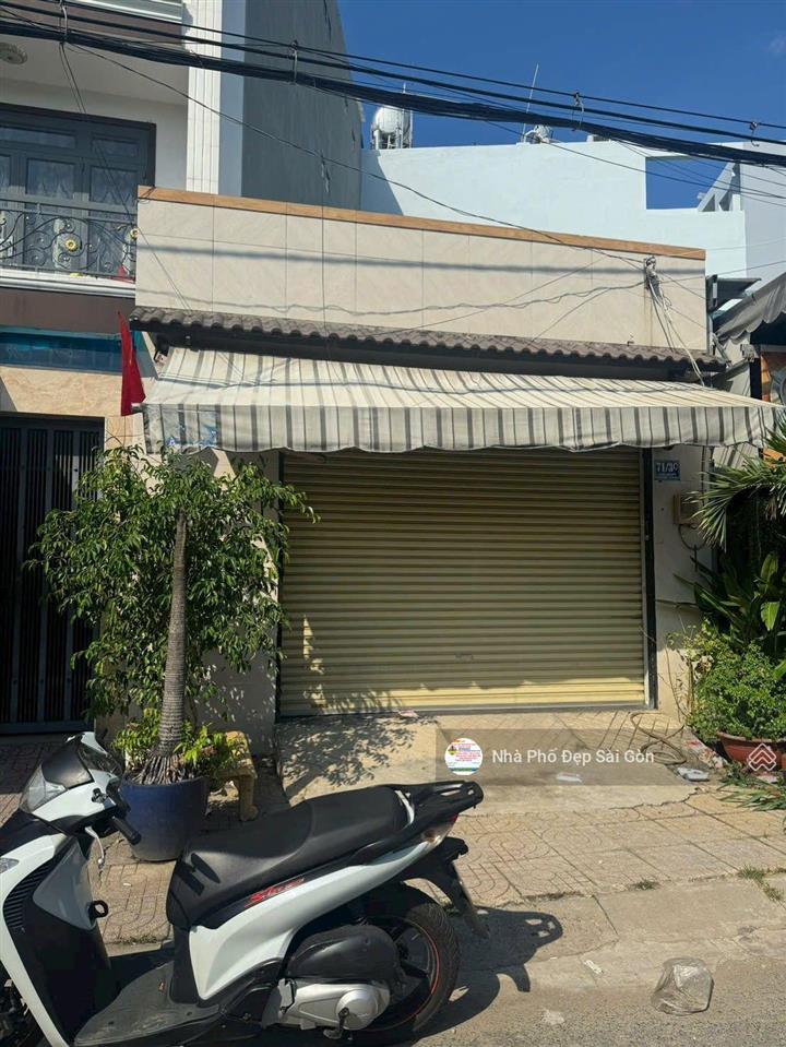 8.8 tỷ  đường 12m chế lan viên  dt 5x15m, diện tích đẹp, giá tốt. sát bên đh công thương