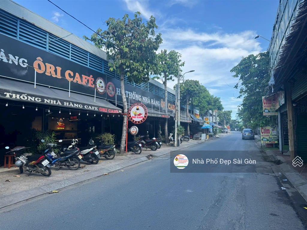 8.8 tỷ  đường 12m chế lan viên  dt 5x15m, diện tích đẹp, giá tốt. sát bên đh công thương