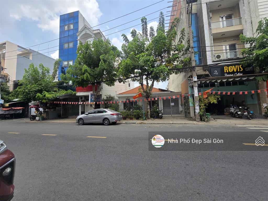 Bán biệt thự cũ mt nguyễn phúc chu  tân bình. dt 12x30  dtcn 360m2 đủ lộ giới kv cho xây cao tầng