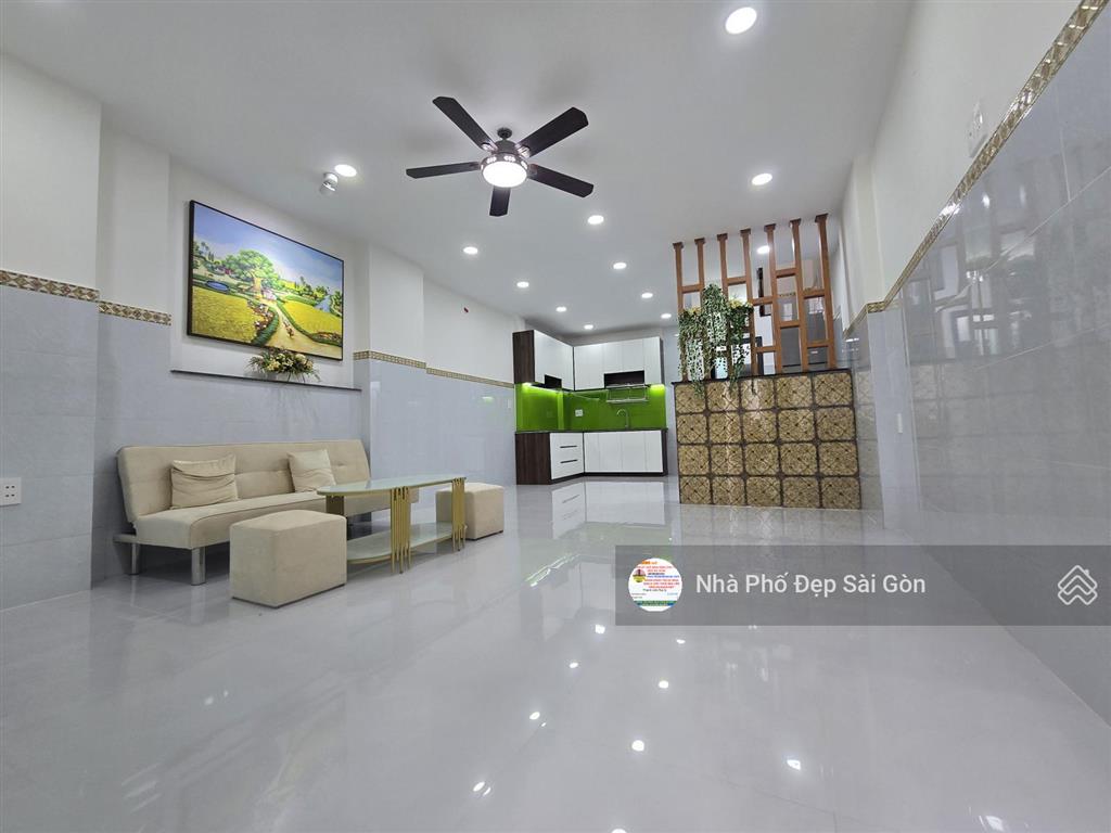 Hẻm nhất chi mai ngay nhà ga t3, tân bình. dt 4x10. đúc 1 lầu mới keng. giá rẻ nhỉnh 4 tỷ
