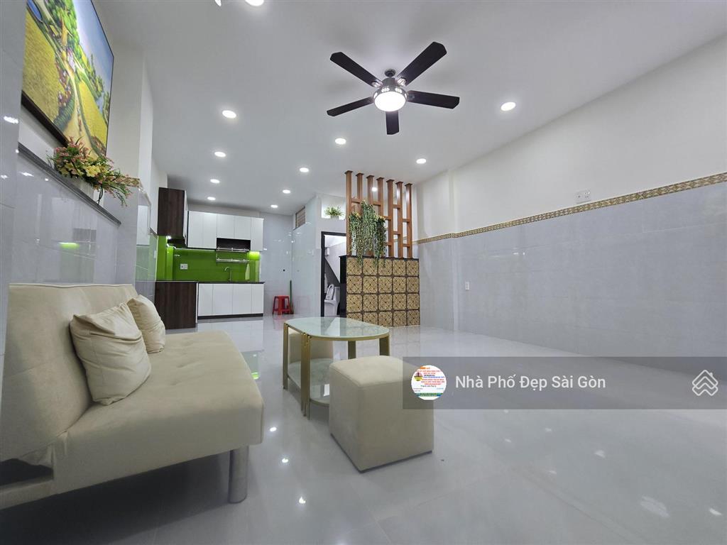 Hẻm nhất chi mai ngay nhà ga t3, tân bình. dt 4x10. đúc 1 lầu mới keng. giá rẻ nhỉnh 4 tỷ