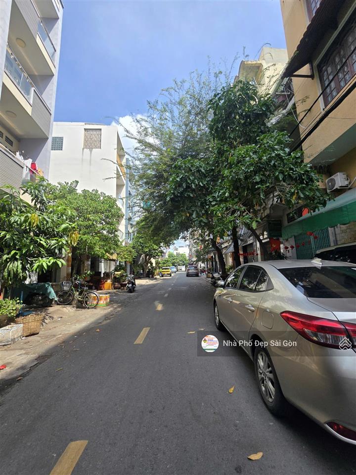 Bán nhà mtnb 12m đường khuông việt  tân phú. dt 4x12m  đúc 4 tầng  khu vip an ninh dân trí cao