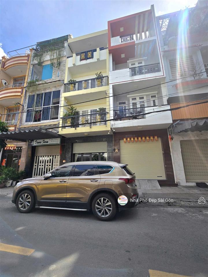 Bán nhà mtnb 12m đường khuông việt  tân phú. dt 4x12m  đúc 4 tầng  khu vip an ninh dân trí cao