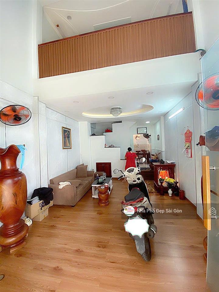 Bán nhà mtnb 12m đường khuông việt  tân phú. dt 4x12m  đúc 4 tầng  khu vip an ninh dân trí cao
