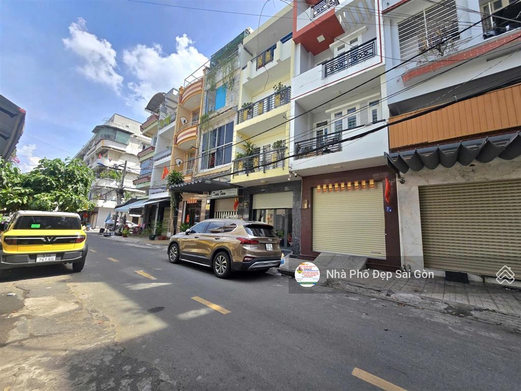 Bán nhà mtnb 12m đường khuông việt  tân phú. dt 4x12m  đúc 4 tầng  khu vip an ninh dân trí cao