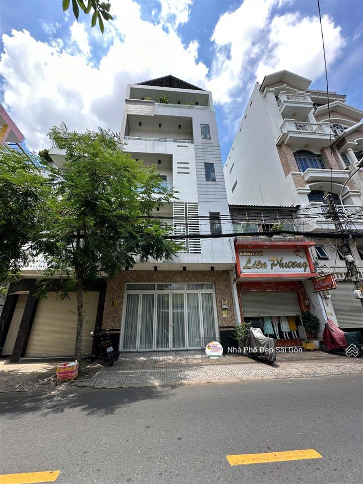 Siêu phẩm ngang khủng 6m  đúc 5 lầu, có thang máy. mt nguyễn hồng đào khu vip bàu cát
