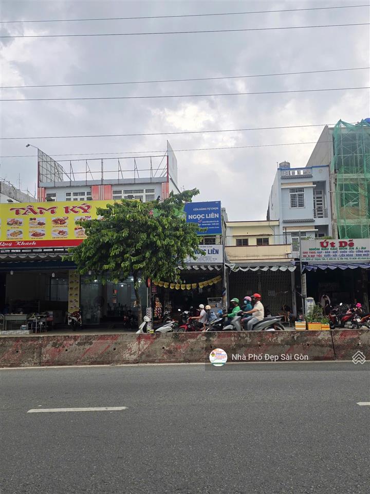 Bán nhà mặt tiền lê trọng tấn, tân phú, dt 4x23m. dtcn 90m2  giá rẻ chỉ 13,9 tỷ chốt