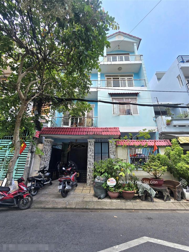 Bán nhà mt lê niệm, tân phú, dt 9x20m, kết cấu đúc 1 trệt + 3 lầu, st, giá tốt chỉ 24 tỷ