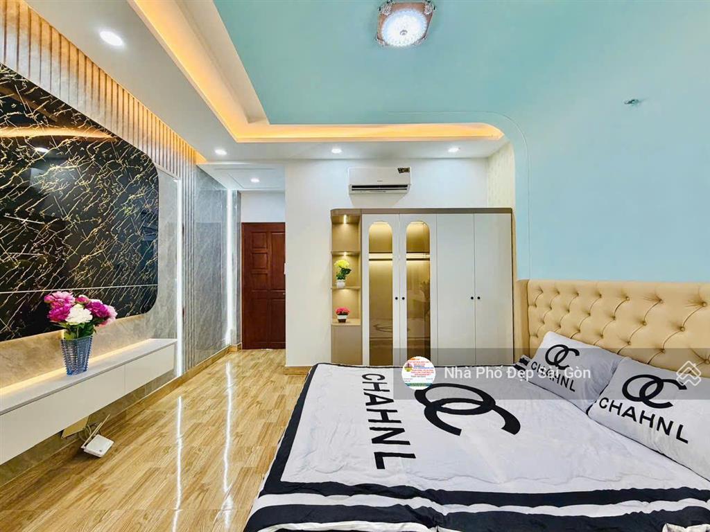 Siêu phẩm mtkd nguyễn văn khối  đúc 6 tầng  6 pn  7 wc  ntcc xịn sò