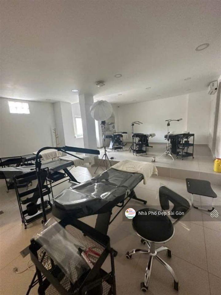 Cho thuê nhà nguyên căn mt bàu cát 3  dt 12x20  đúc 3 lầu  hơn 10 phòng