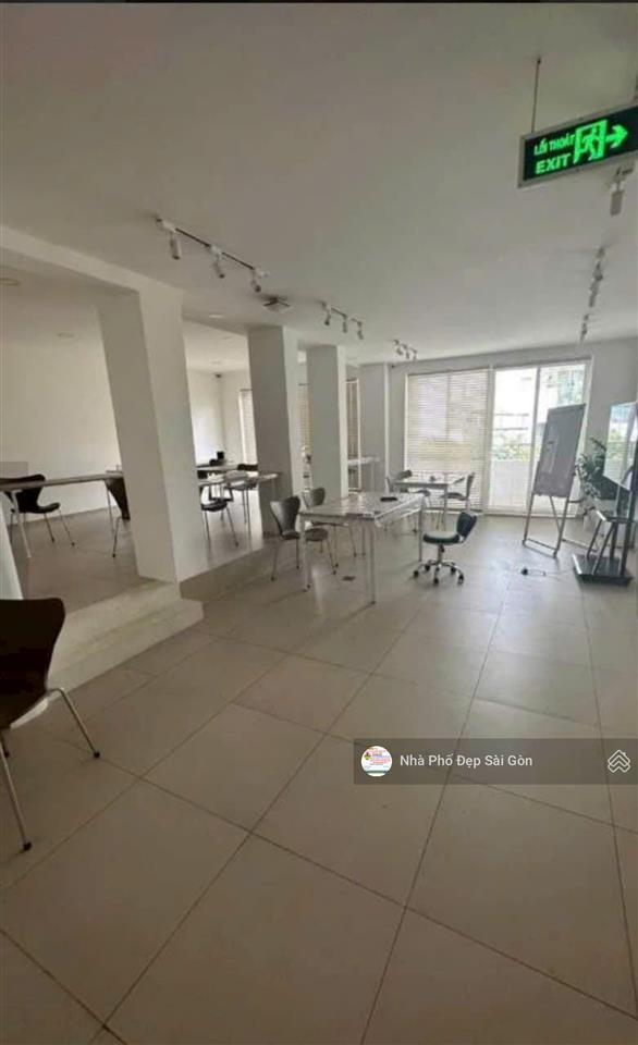 Cho thuê nhà nguyên căn mt bàu cát 3  dt 12x20  đúc 3 lầu  hơn 10 phòng