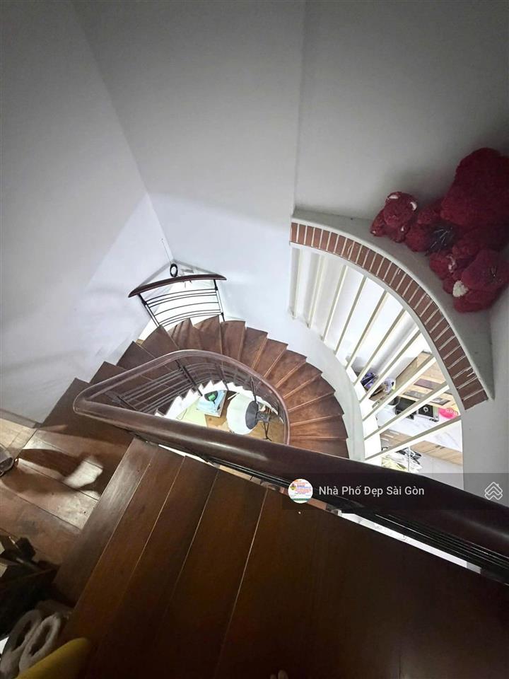 Bán nhà nguyễn hữu tiến, tân phú. dt 4x14m đúc 1 lầu  nhà sạch sẽ đẹp ở ngay. giá rẻ 5.5 tỷ