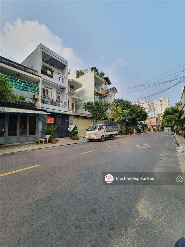 Gấp gấp giảm 2 tỷ còn 9.5 tỷ  bán nhà mt lê niệm  tân phú. dt 4x17  2 lầu  st giá quá tốt