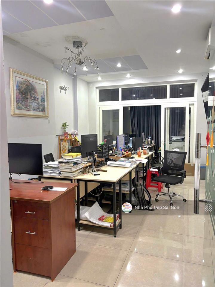 Bán nhà mtnb nguyễn minh hoàng, k300, tân bình. dt 4x20  đúc 5 lầu. chỉ hơn 18 tỷ