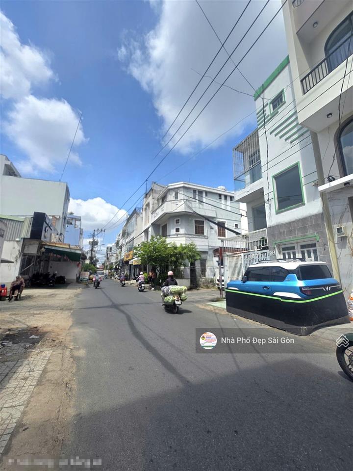 Siêu phẩm nhà phố đúc 6 tầng mới keng  mtkd sát bên chợ tân hương  chỉ 9.5 tỷ