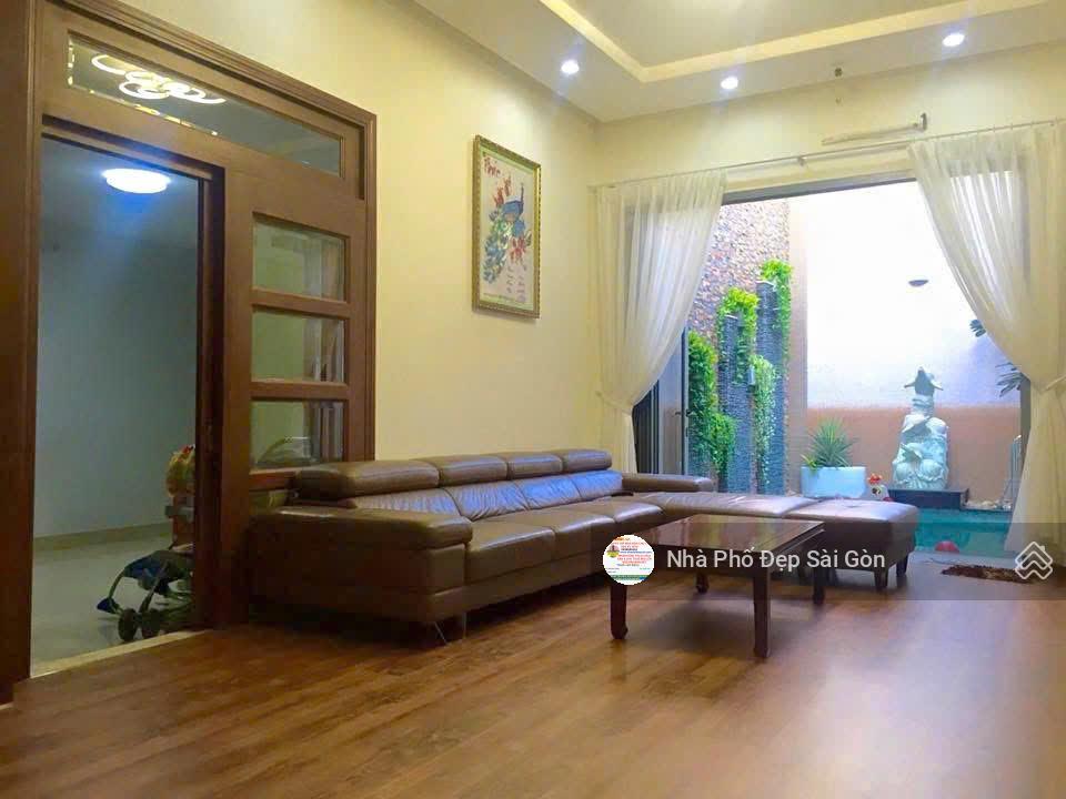 Siêu phẩm villa phố hxh lê thúc hoạch  tân phú. dt 12.1x19  dtcn 229m2  nhà còn khá mới ở ngay