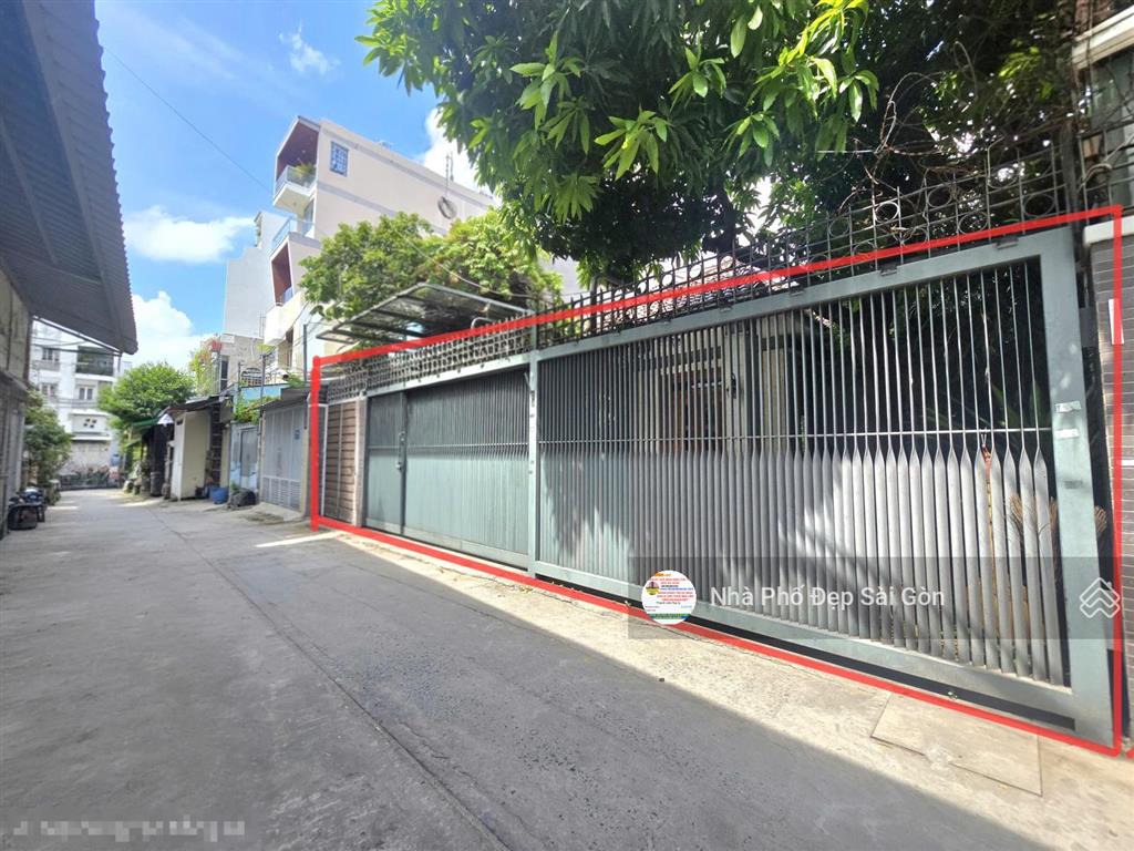 Siêu phẩm villa phố hxh lê thúc hoạch  tân phú. dt 12.1x19  dtcn 229m2  nhà còn khá mới ở ngay