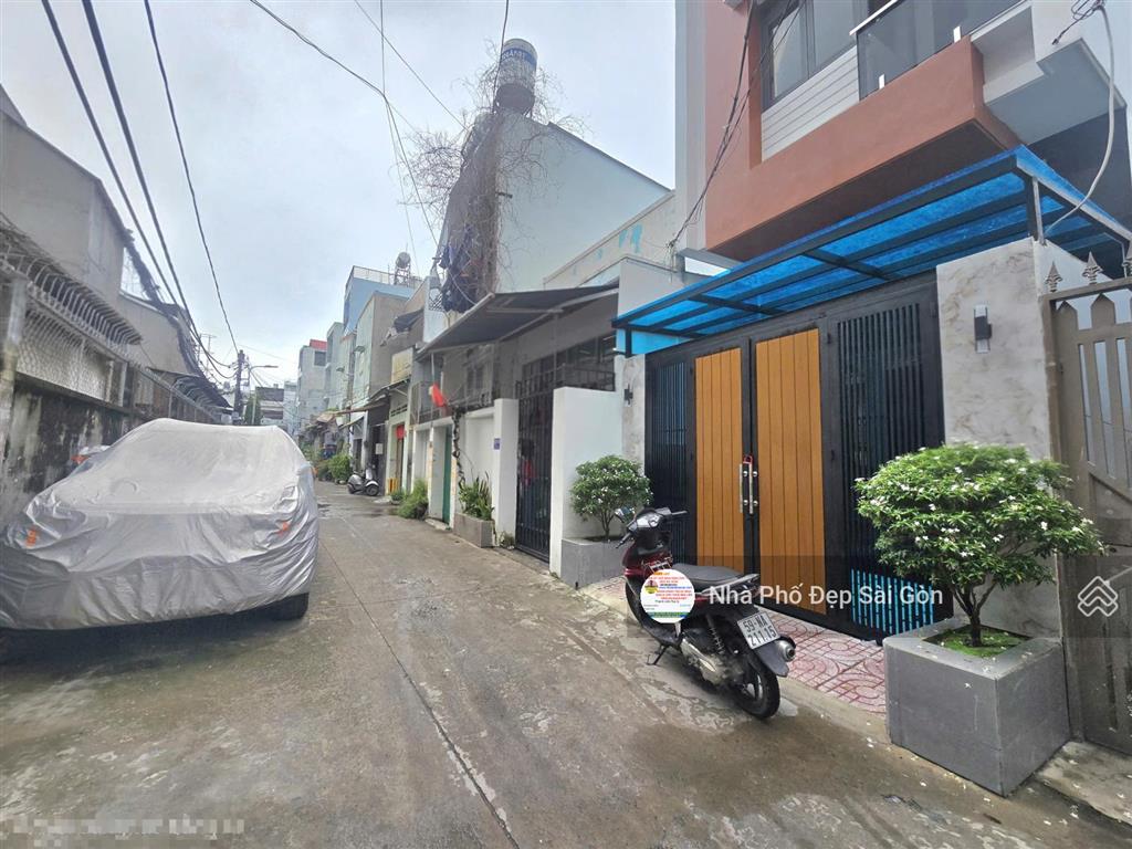 Bán nhà hẻm xe hơi lê trọng tấn, tân phú, dt 4x17m  đúc 2 lầu, sân thượng nhà mới nội thất cao cấp