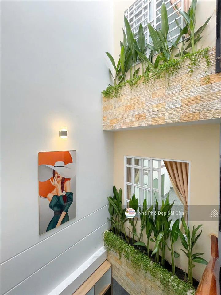 Bán nhà hẻm xe hơi lê trọng tấn, tân phú, dt 4x17m  đúc 2 lầu, sân thượng nhà mới nội thất cao cấp