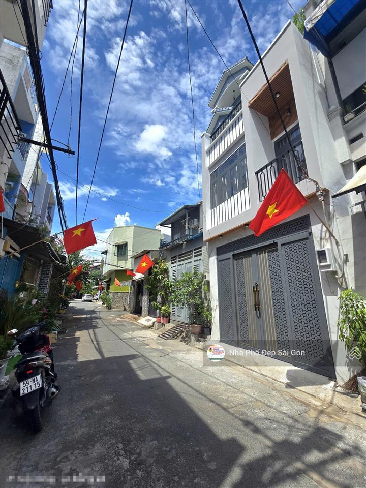 Bán siêu phẩm đúc 1 lầu mới keng  hxh 6m nguyễn văn yến, dt 4.1x16m  3pn, 4wc