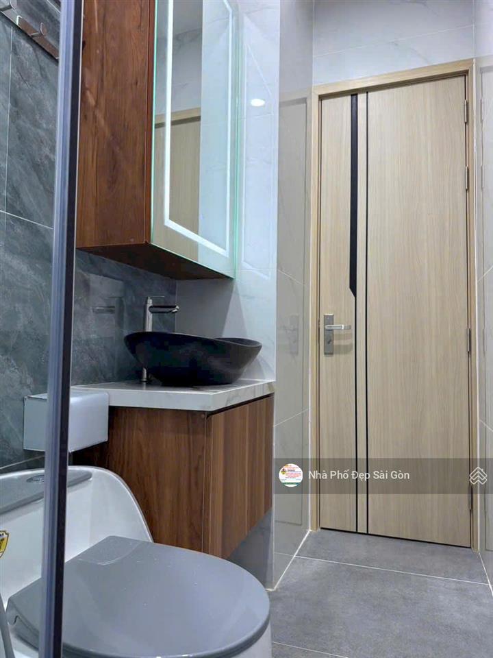 Bán siêu phẩm đúc 1 lầu mới keng  hxh 6m nguyễn văn yến, dt 4.1x16m  3pn, 4wc