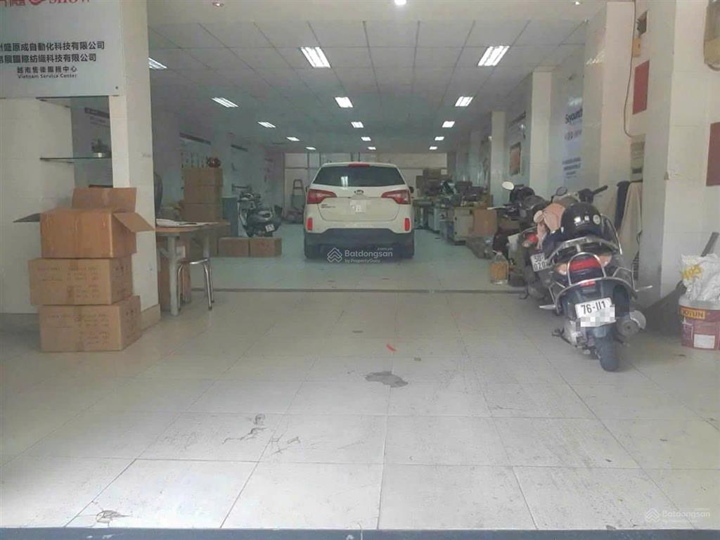 Cho cải tạo làm chdv  cho thuê tòa nhà 1400m2 sàn  đúc 5 tấm  trung tâm tân phú
