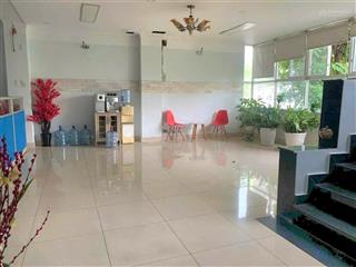 Cho cải tạo làm chdv  cho thuê tòa nhà 1400m2 sàn  đúc 5 tấm  trung tâm tân phú