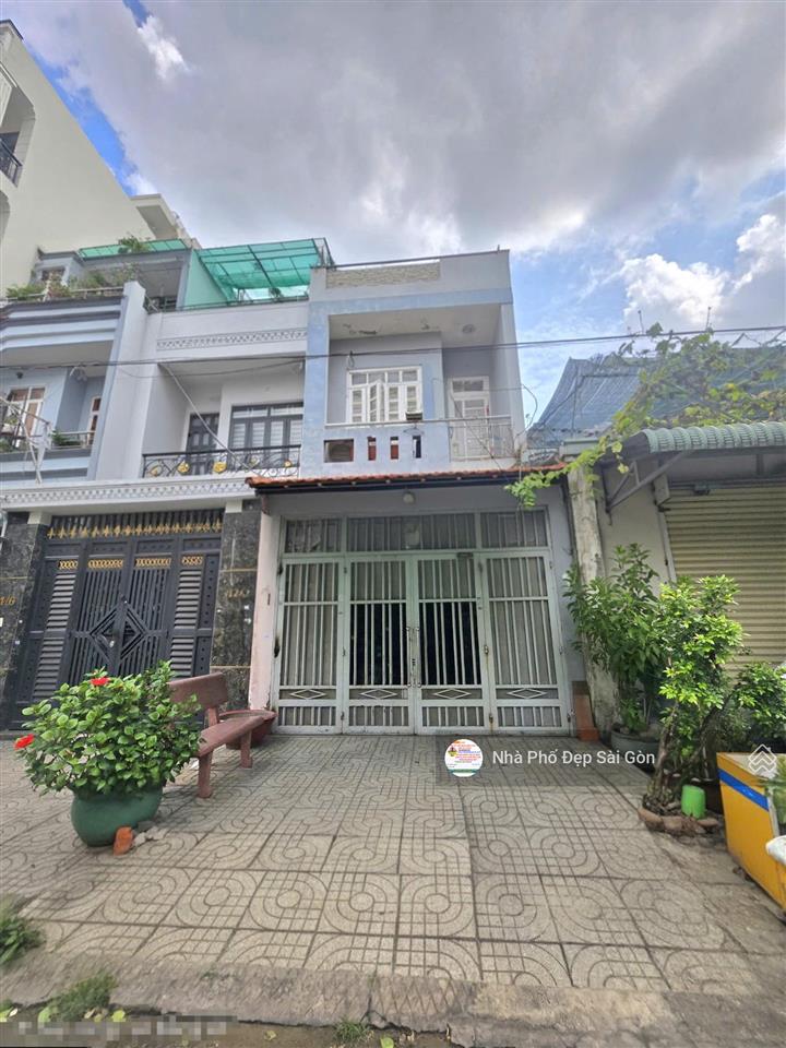 Bán nhà hẻm nội bộ 12m nguyễn sơn, tân phú. dt 4x20m  đúc 1 lầu. giá chỉ 9 tỷ