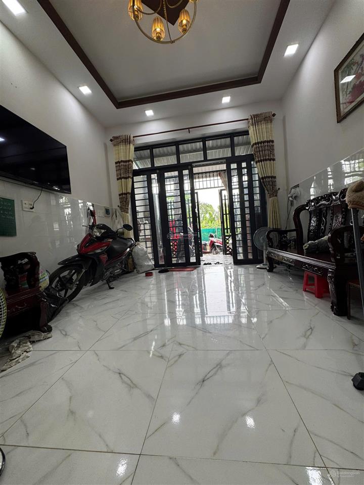 10 triệu/tháng  nhà 2 lầu 4 phòng ngủ 3wc nguyễn duy trinh cạnh chợ long trường