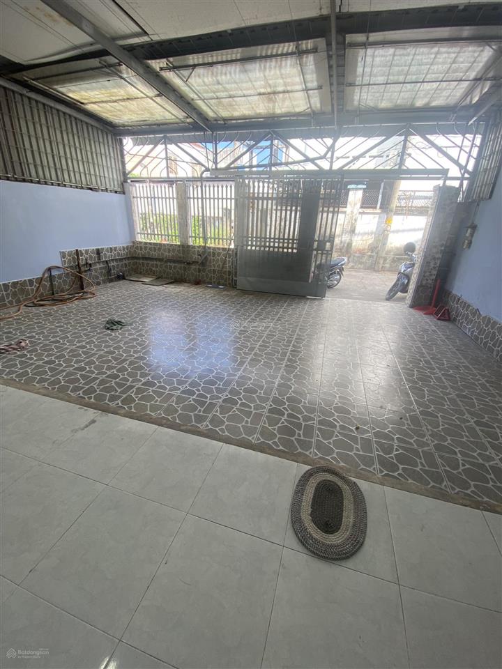 9 triệu/tháng  nhà (8 x 20m) 1 lầu 4 phòng ngủ 3wc sân rộng nguyễn duy trinh