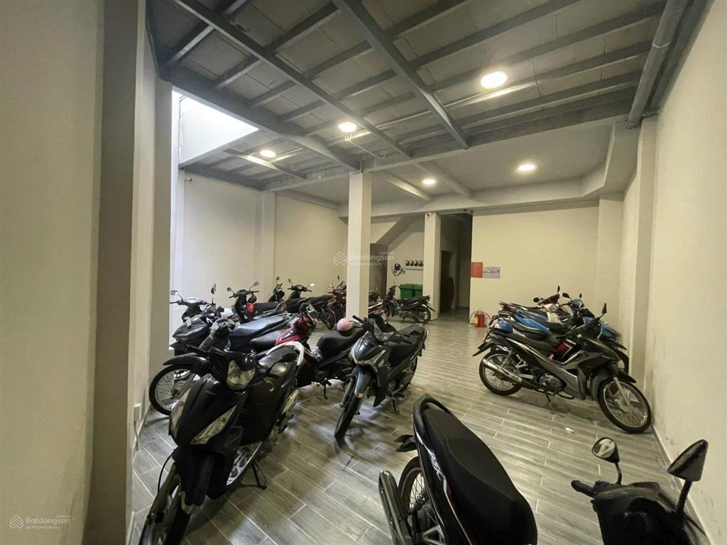 16 tỷ  thu nhập 57 triệu/tháng 19 phòng (1 trệt 2 lầu) man thiện, p. tăng nhơn phú a