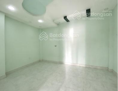 9 triệu/tháng  nhà 2 lầu 4 phòng ngủ hẻm xe hơi ngay ngã 3 nguyễn duy trinh  lã xuân oai