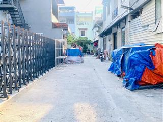 Ngang 11m dài 13m = 145m2 hồ bá phấn, phước long a, xây tự do chdv,biệt thự