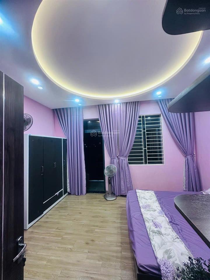 9.5 triệu/tháng  nhà ( 5 x 18m ) 2 lầu 3 phòng ngủ 4wc trường lưu gần nguyễn duy trinh